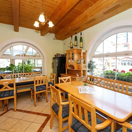 Pensjonat Penzion Snehurka 3*