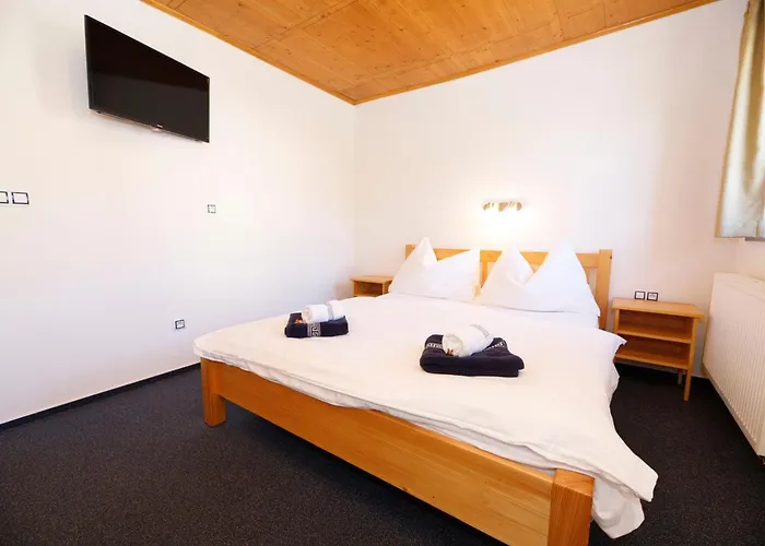 Big Apple Gasthof 3*